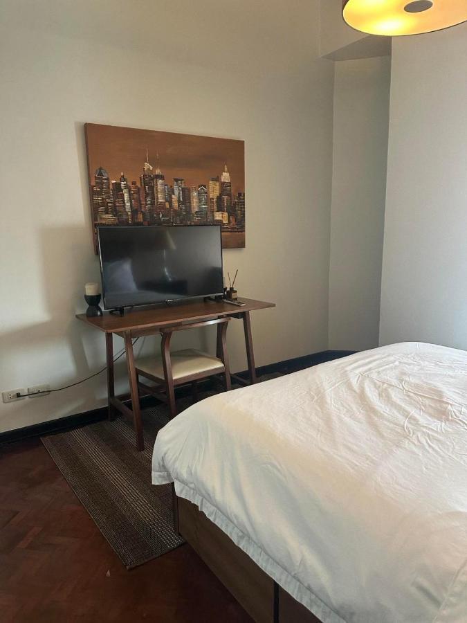 Suites De Marina Manila With Netflix Exterior photo